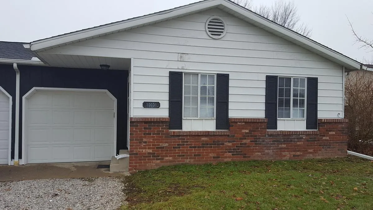 Front - 10031 Hazelton Rd