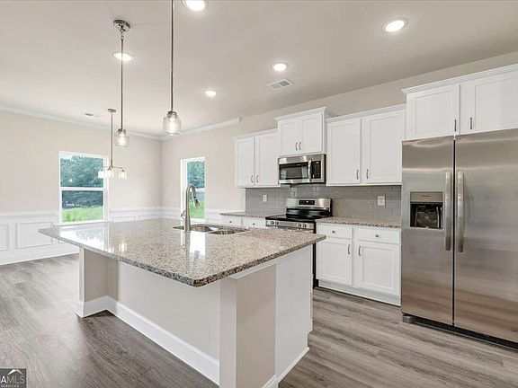 2nd image of 325 Angela Ave #2