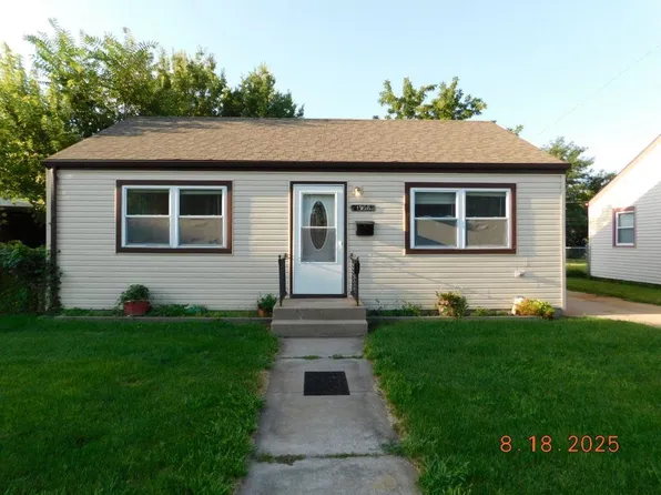 1908 W 1st Street, North Platte, NE 69101