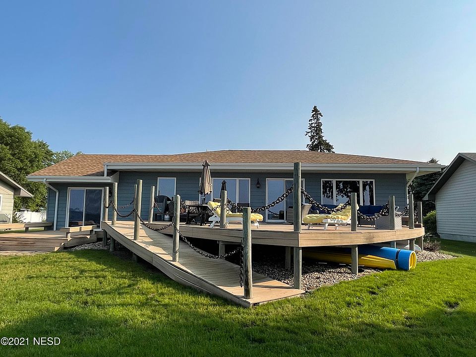 1st image of 234 S Lake Dr