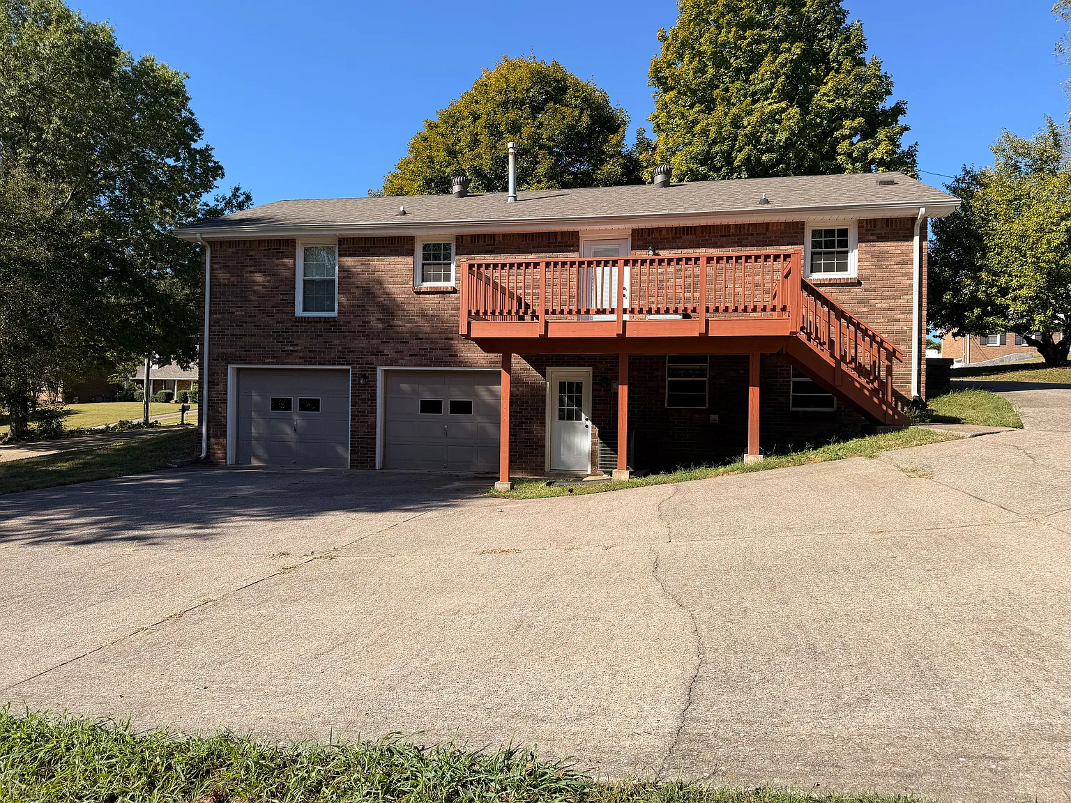 3 bed, 1872 sqft, $1,650 — Photo 2