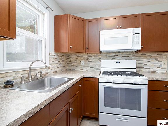 5th image of 5453 Francis St