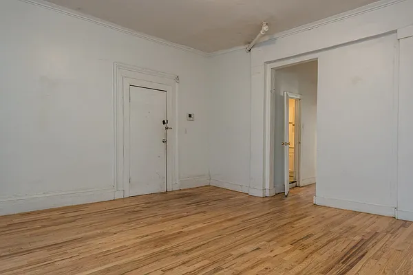 Rented by Nooklyn NYC LLC | media 6