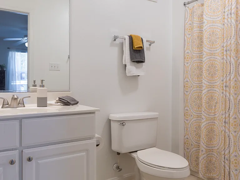 Belmont Landing Apartments — Photo 10