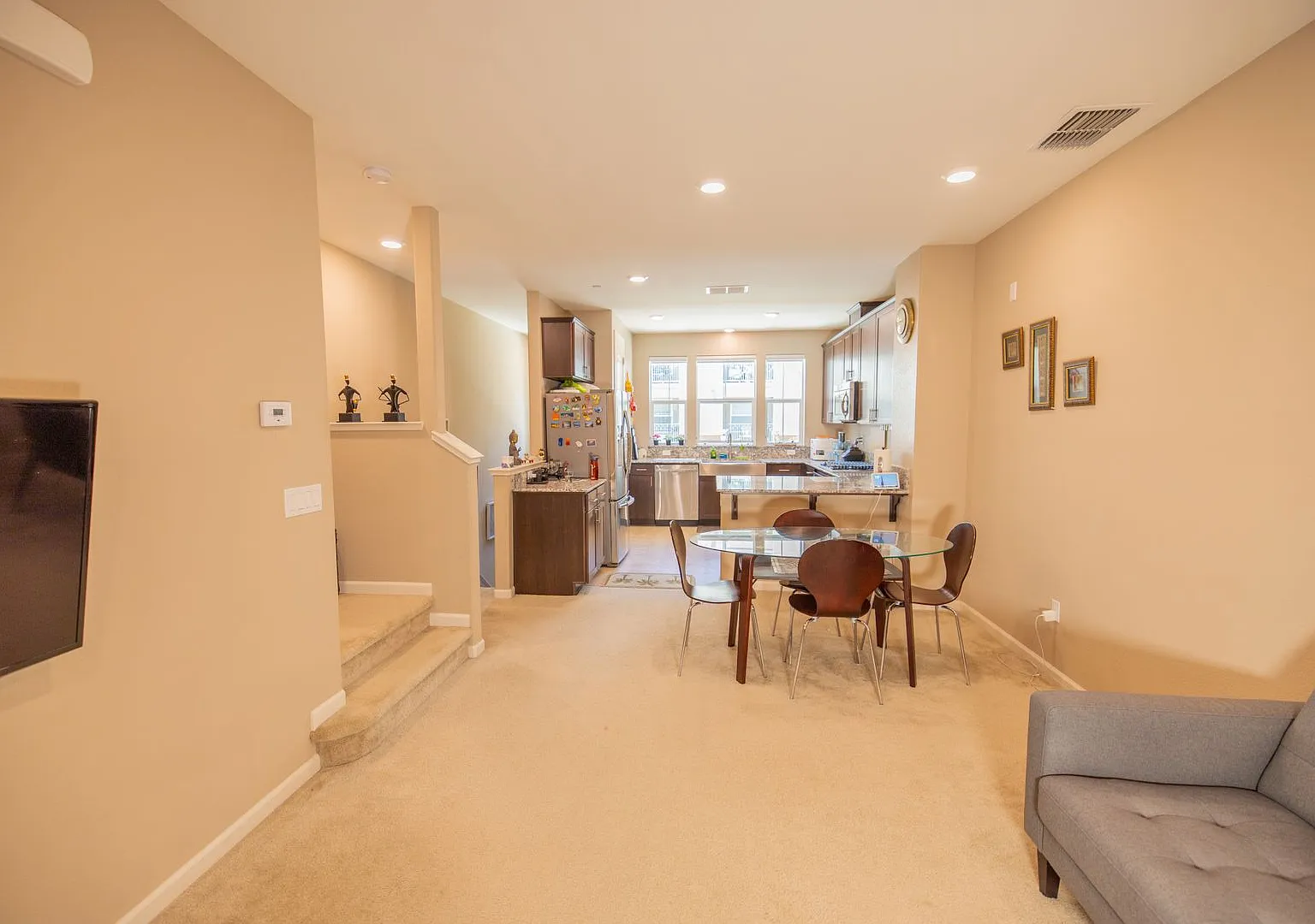 Silicon Valley living at its finest. 3 bd/3 bath next to Milpitas BART. — Photo 4
