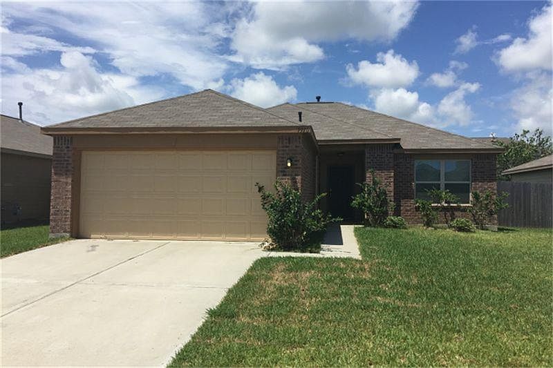2nd image of 7910 Emerald Oak Dr