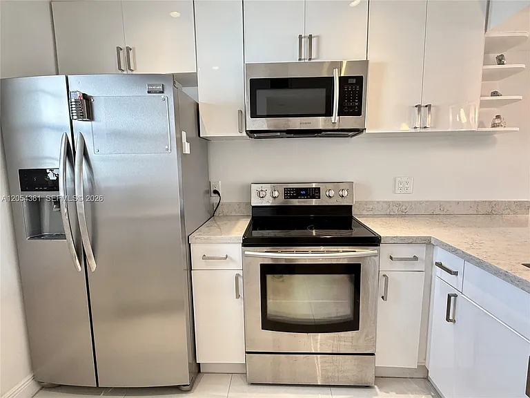 855 Euclid Ave #402 — Photo 6