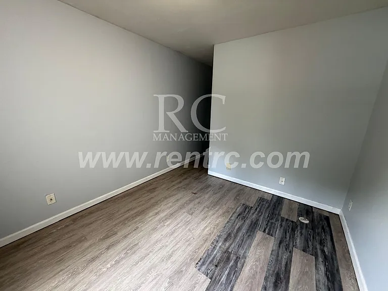 123-13 W Attica St #W — Photo 8