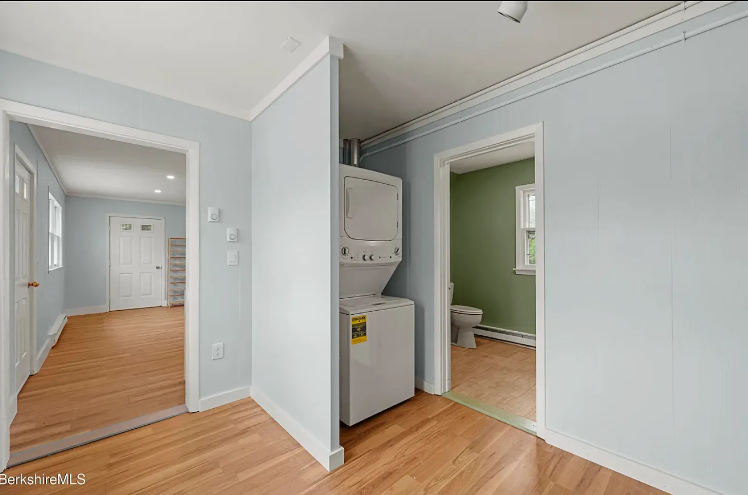 1 bed, 800 sqft, $1,950 — Photo 1