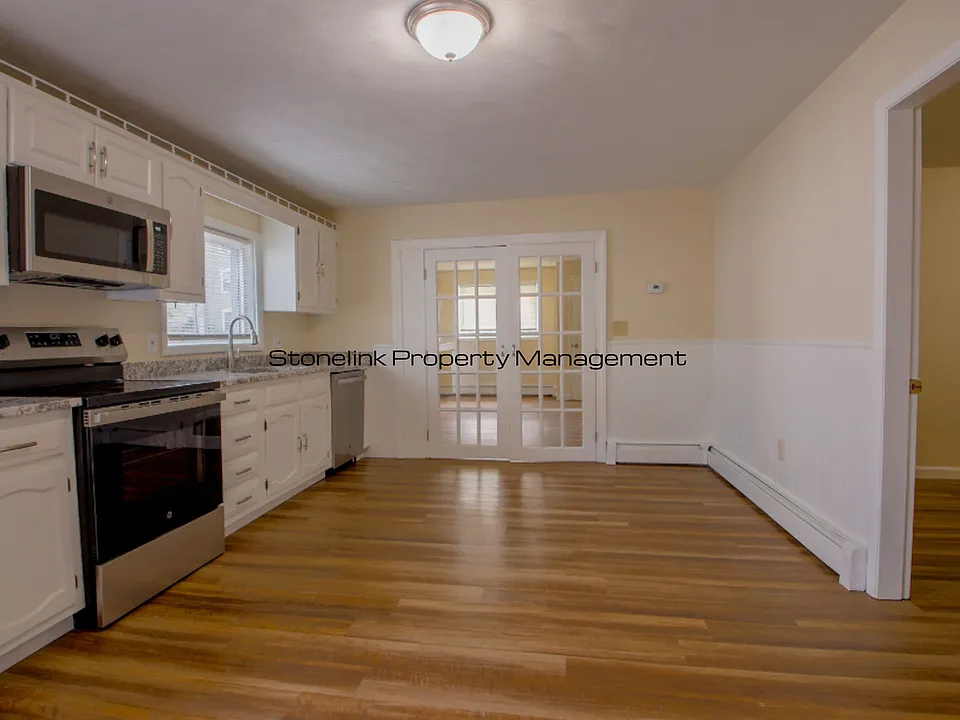 125 Broad St
