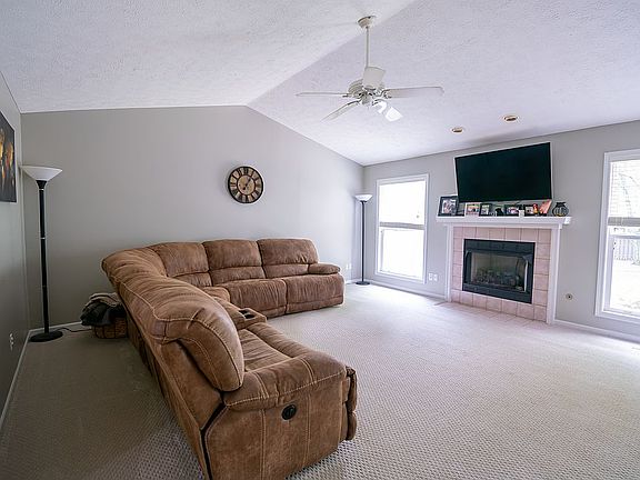 4th image of 10067 Fairtree Dr
