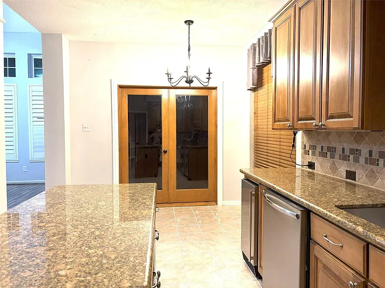 7710 Misty Fern Ct — Photo 11