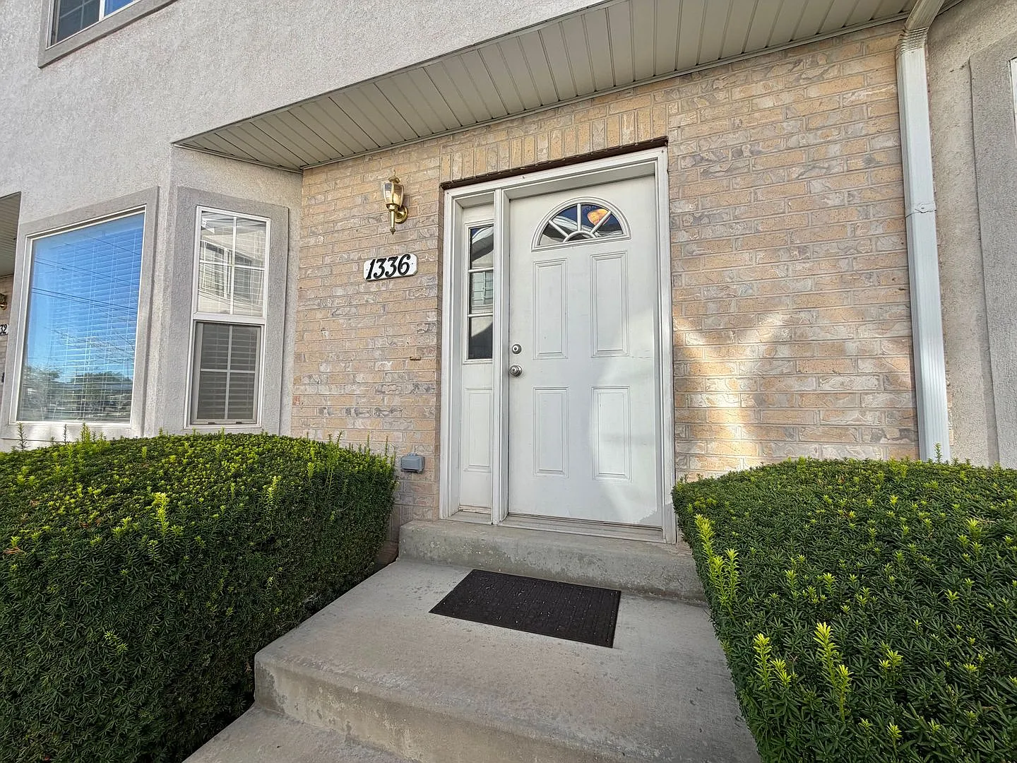 Updated 4-Bed, 3.5-Bath Townhome | New Basement + Minutes to BYU — Photo 2