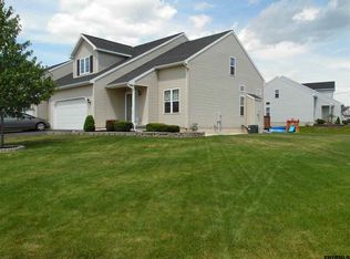 16C Pointe West Dr, Clifton Park, NY 12065
