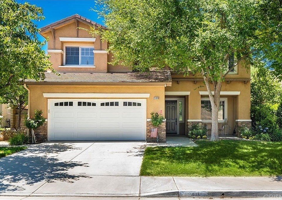 1st image of 21018 Cross Creek Dr