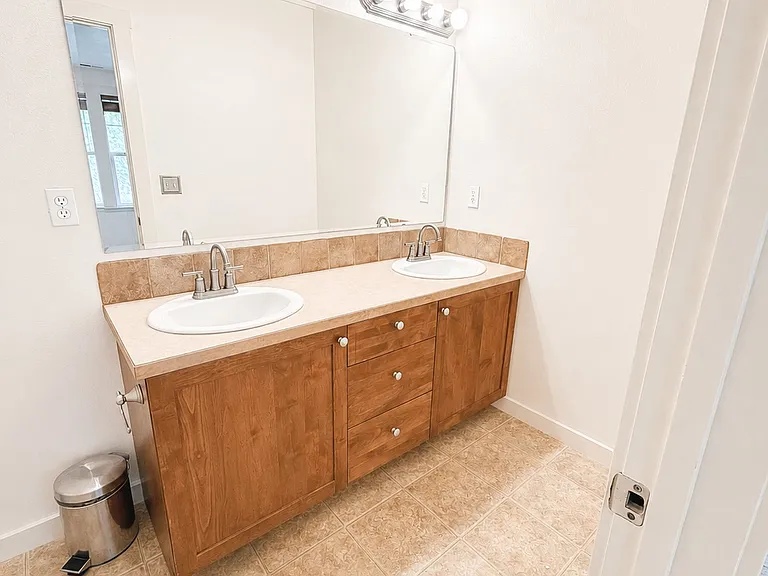 Upstairs Bathroom Dbl Vanities