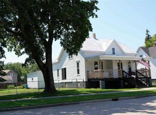 322 Jefferson St, Oconto, WI 54153