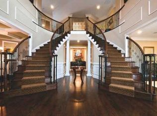 5 Sandalwood Cir, East Fishkill, NY 12533