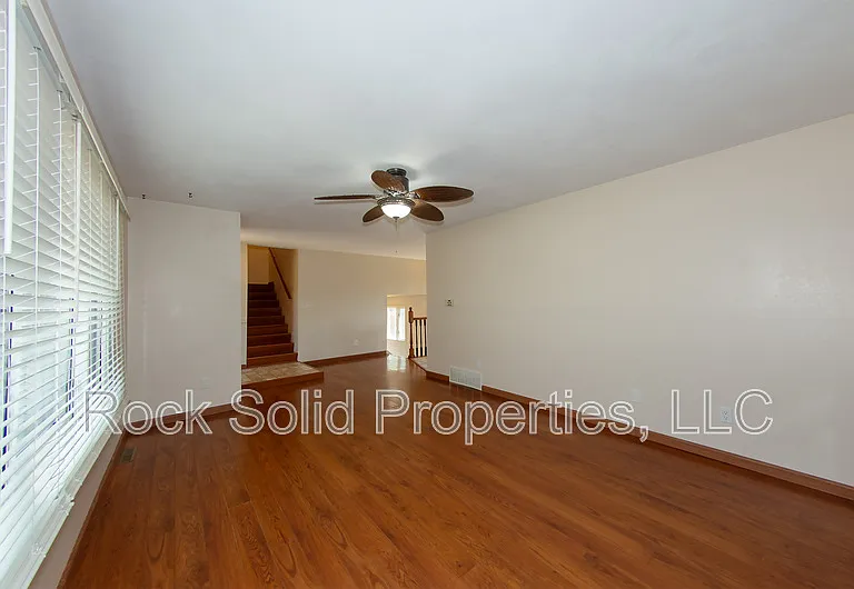 7231 Bomar Dr — Photo 9