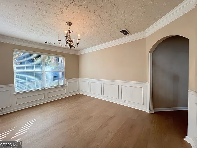 2751 Spence Ct — Photo 6