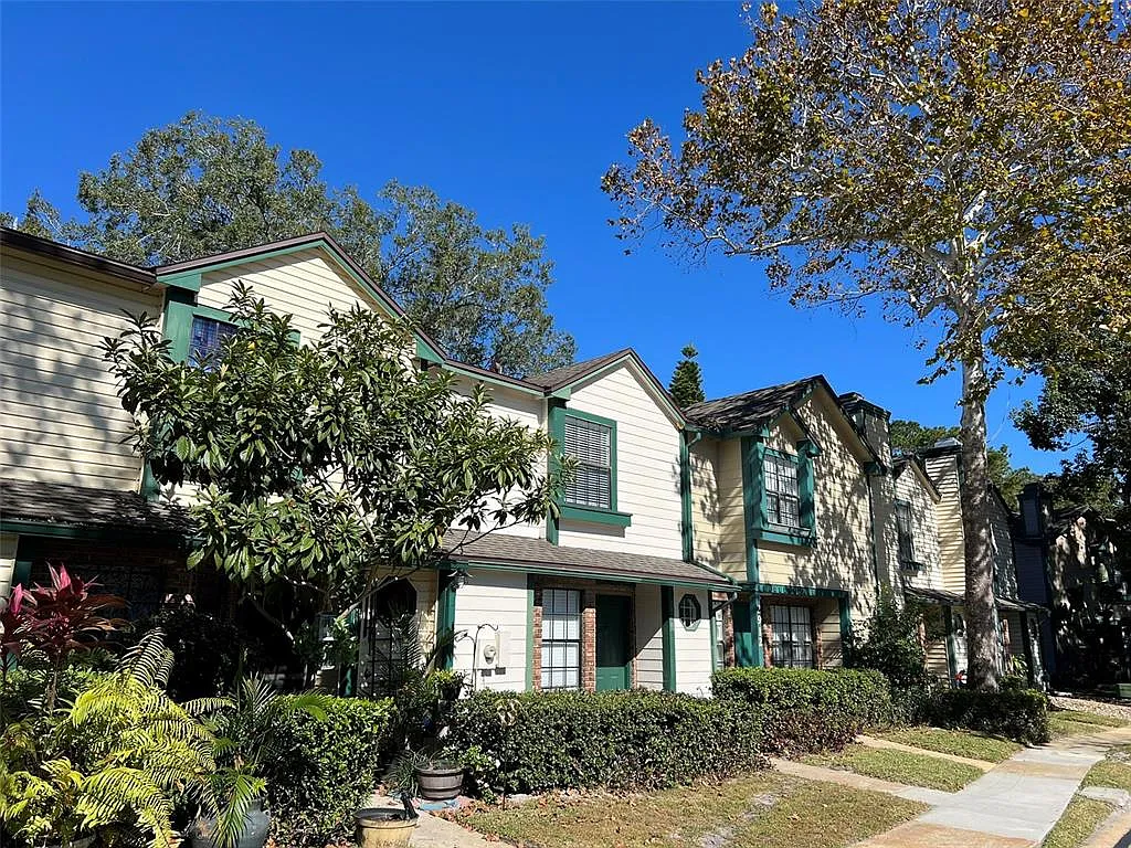 2 bed, 2.5 bath, 1223 sqft, $2,095 — Photo 1