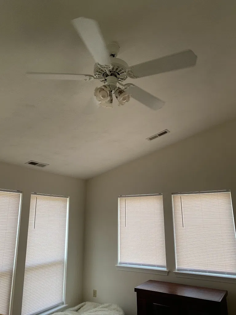 1444 Devon Lane — Photo 4