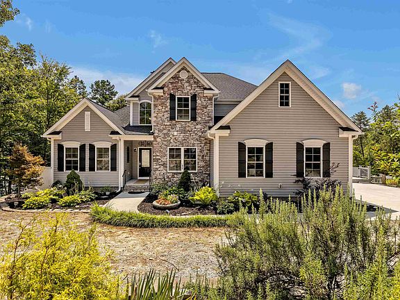 2nd image of 481 Crystal Cove Ln