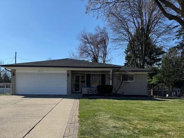 16118 E Forteen Mile Rd, Fraser, MI 48026