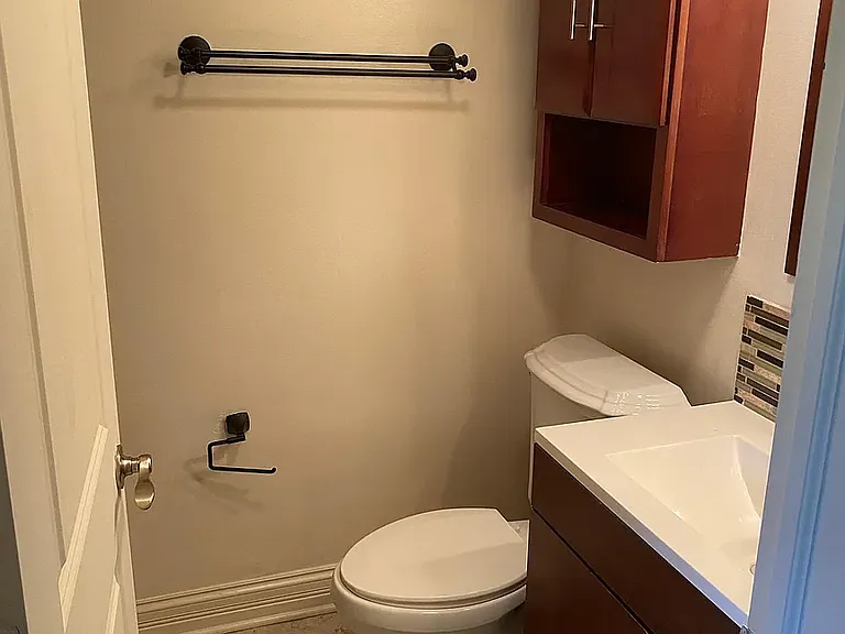319 David Ct — Photo 3
