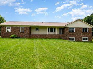 7400 Antioch Church Rd, Seagrove, NC 27341