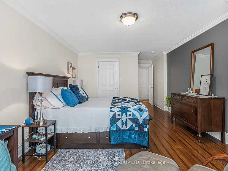 67 Caroline St S #102 — Photo 10
