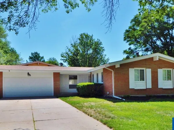 820 N 81st St, Lincoln, NE 68505