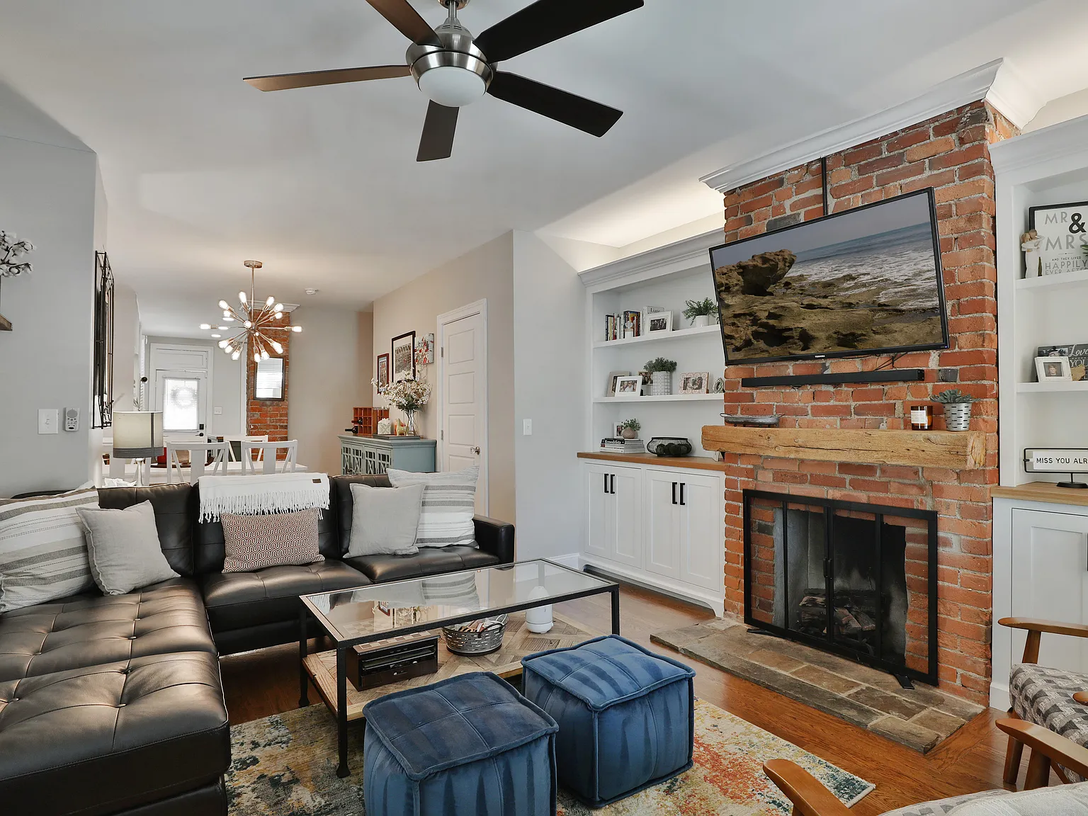2 bed, 1.5 bath, 1130 sqft, $2,250 — Photo 2