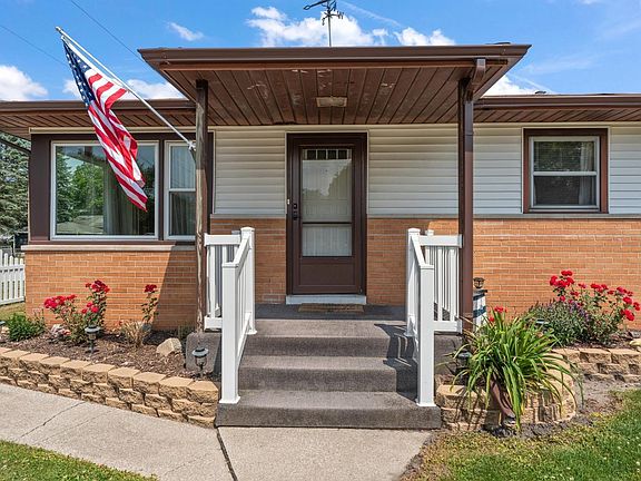 2nd image of 2801 Vermillion St