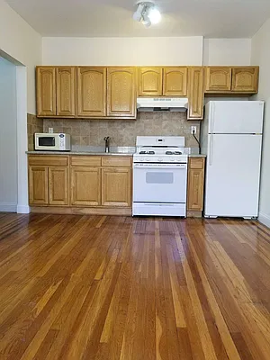Rented by NYLA Realty | media 1