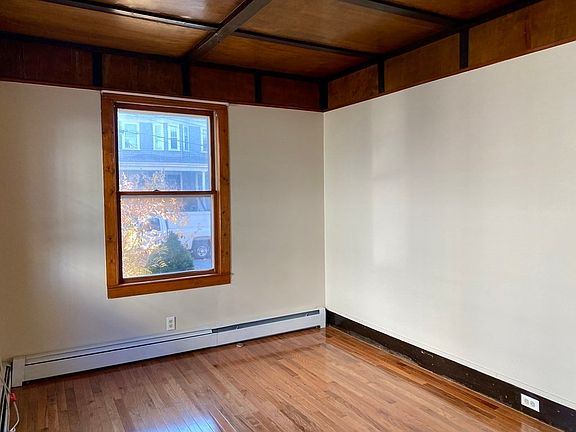4th image of 12 Hancock St #1R