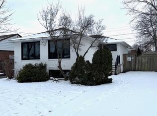 145 Winchester Blvd, Hamilton, ON L8T2M9