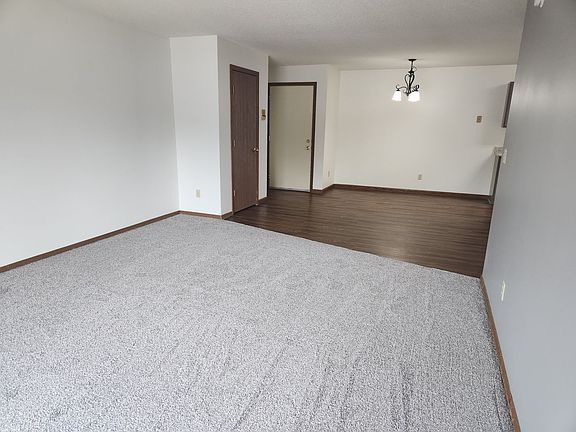 4th image of 2300 S Sycamore Ave APT 13