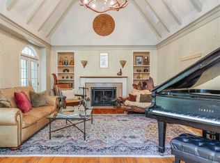 140 Cove Rd, Oyster Bay, NY 11771