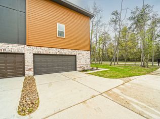 2529 Appian Way #B, New Caney, TX 77357