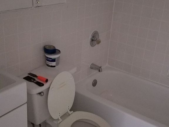 4th image of 77 Wyckoff Ave APT 2A