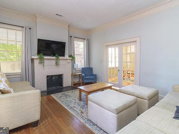 4th image of 2217 13th St