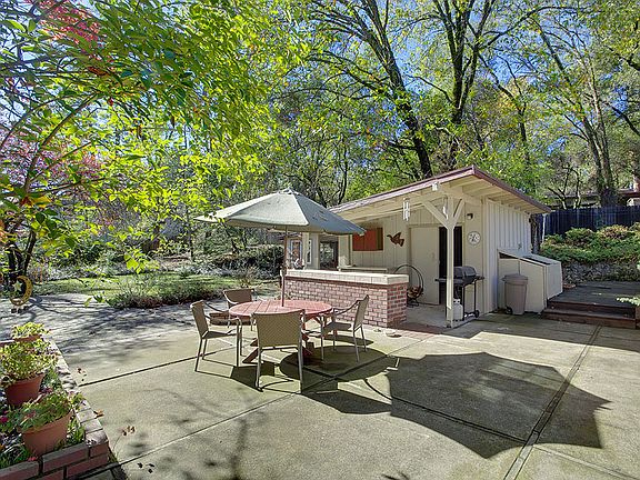 5th image of 2792 Sleepy Hollow Ct