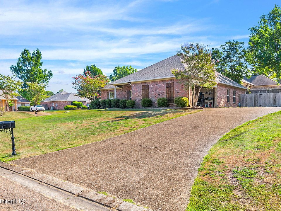 248 E Pinebrook Dr, Brandon, MS 39047 Zillow