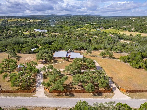 2nd image of 300 Sycamore Valley Rd