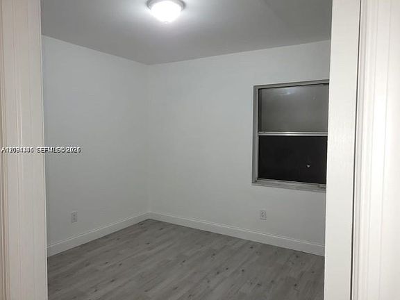 5th image of 4008 W 9th Ct #56