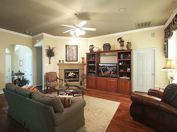 5th image of 3722 White River Dr