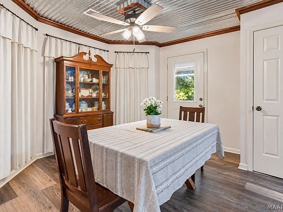5th image of 105 Lakeview Ct