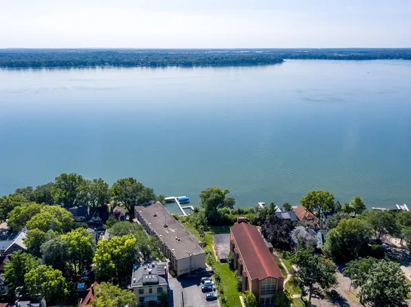 1029 Spaight St APT 4C, Madison, WI 53703