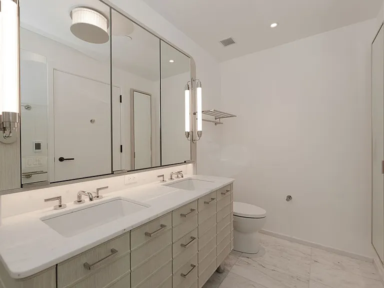 249 E 62nd St #3B — Photo 8